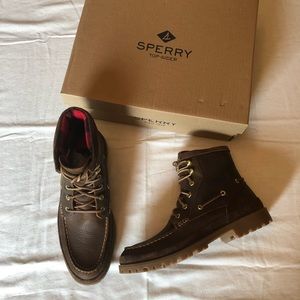 Sperry Men’s Authentic Original Leather Lug Boot
